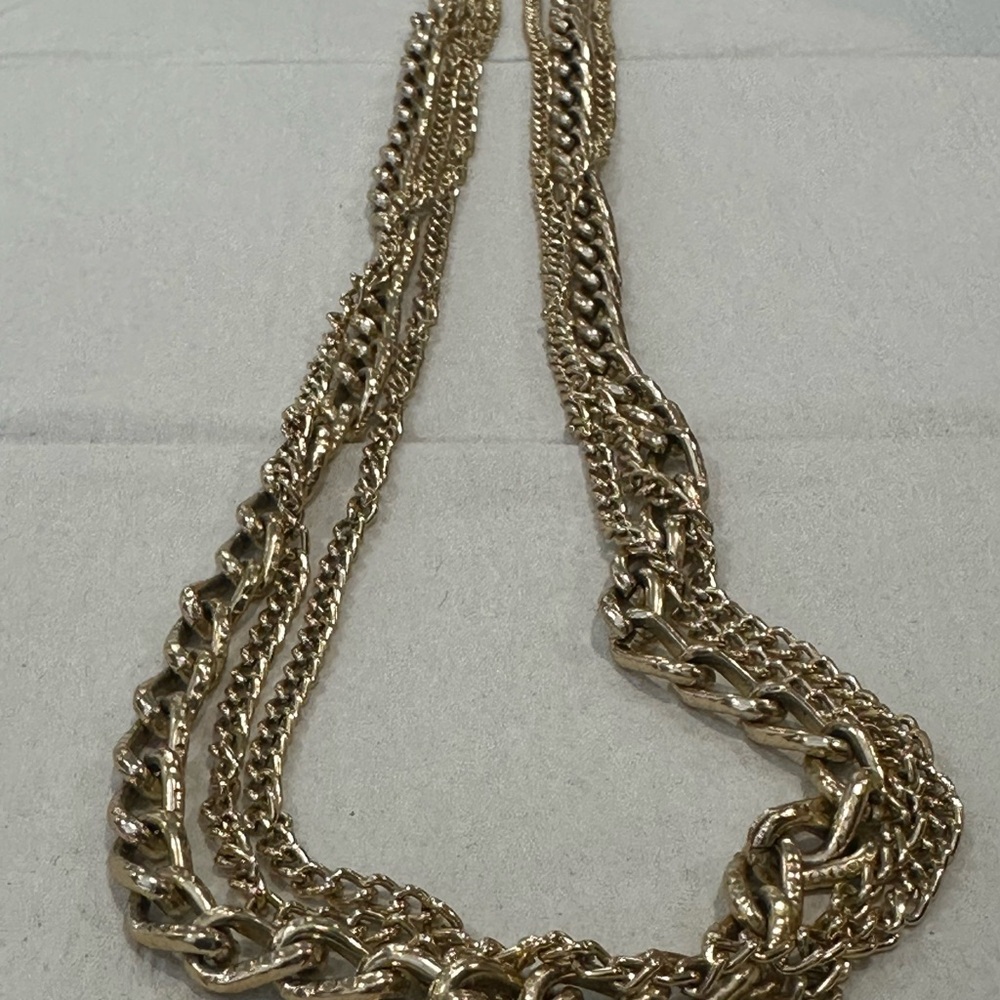Vintage triple Gold Chain Necklace - Picture 14 of 16
